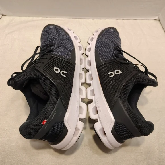 On Cloud Helion, Women #9 US , Running Shoes - Picture 8 of 10